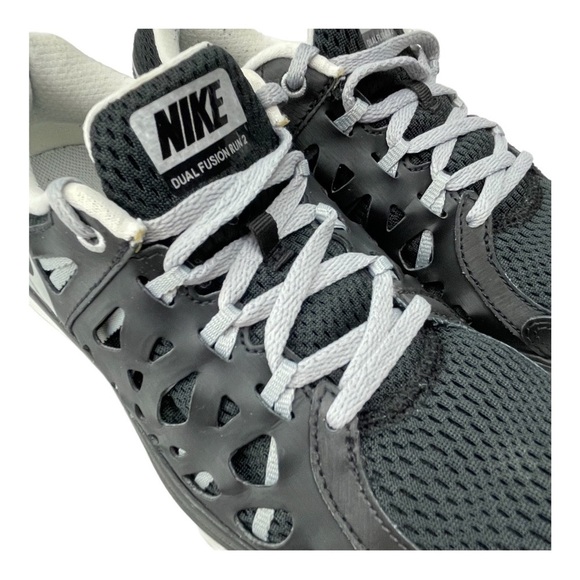 ✨Host pick✨ Nike Dual Run 2 Running Shoe Size 7 Black White Great Used Condition - Picture 11 of 13